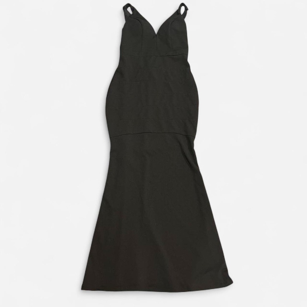 Emerald Sundae Black Mermaid Gown V-Neck Cutout Back Formal Dress Large